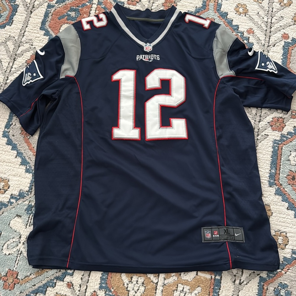 Autographed Tom Brady Nike # 12 New England Patriots Football Jersey - Picture 4 of 7